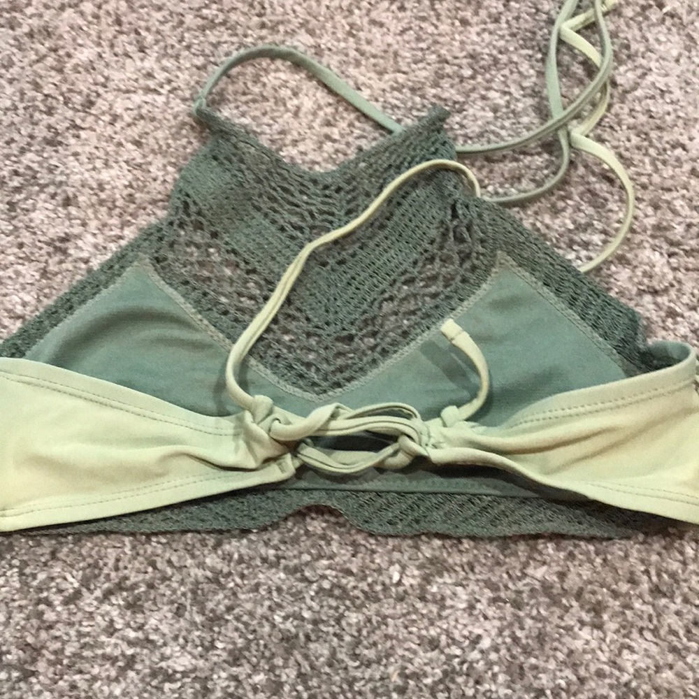 bikini top - Picture 2 of 2